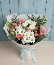 Букет цветов из:  Розы, Лизиантусы и Хризантемы в Пионерский Ханты-Мансиский АО