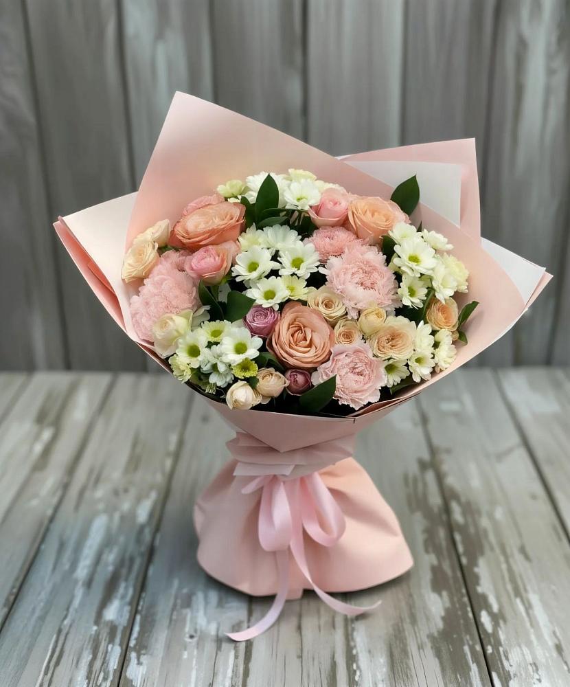 Букет цветов из: Гвоздики, Розы и Хризантемы в Пионерский Ханты-Мансиский АО