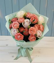 Букет цветов из:  Розы в Пионерский Ханты-Мансиский АО