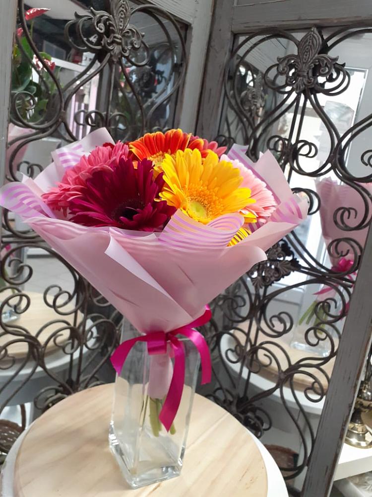 Букет цветов из: Герберы в Пионерский Ханты-Мансиский АО