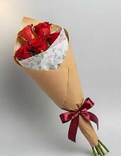 Букет цветов из:  Розы в Пионерский Ханты-Мансиский АО