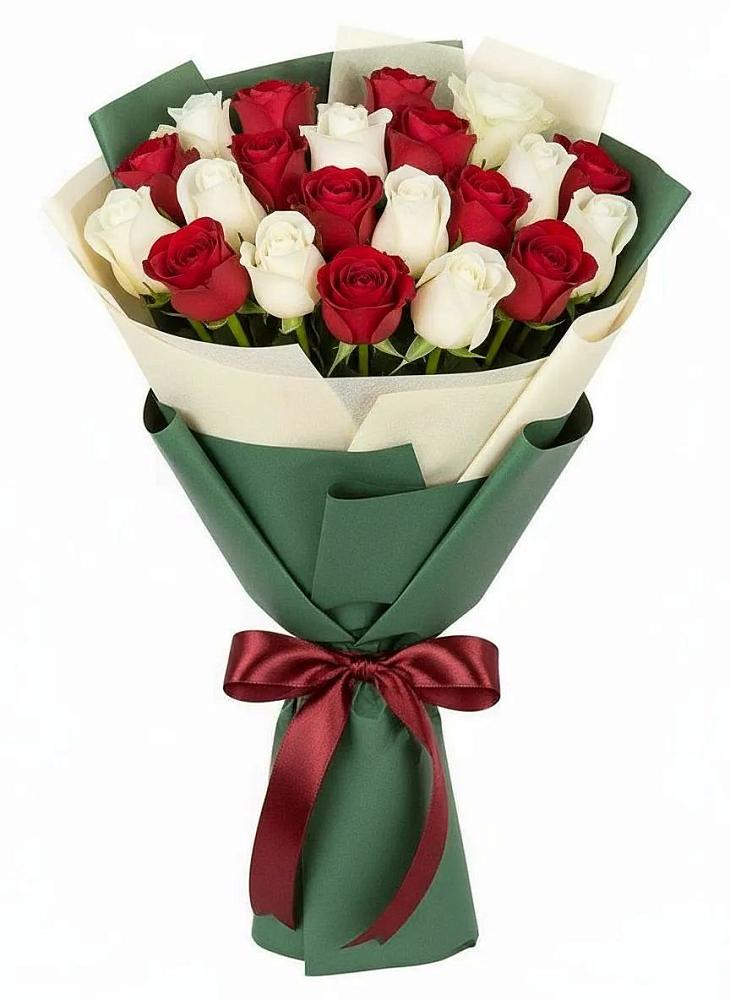 Букет Микс из красных и белых роз в Пионерский Ханты-Мансиский АО