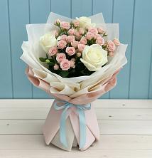 Букет цветов из:  Розы в Пионерский Ханты-Мансиский АО