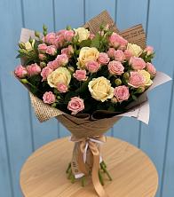 Букет цветов из:  Розы в Пионерский Ханты-Мансиский АО