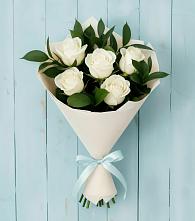 Букет цветов из:  Розы в Пионерский Ханты-Мансиский АО