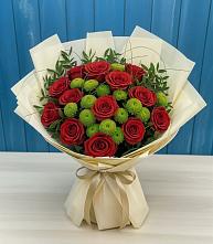 Букет цветов из:  Розы и Хризантемы в Пионерский Ханты-Мансиский АО