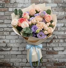 Букет цветов из:  Розы, Лизиантусы и Гвоздики #REPLACE_PRED# Пионерский Ханты-Мансиский АО